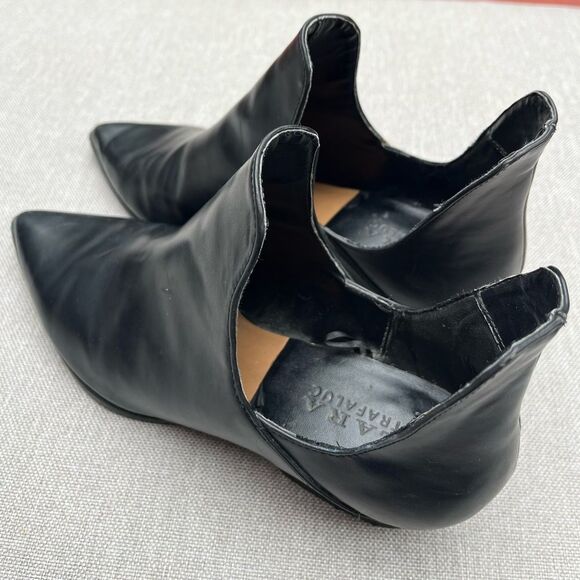 Zara Trafaluc black booties, pointy nose, deep side, cuts, great condition, 7.5 - Picture 2 of 9